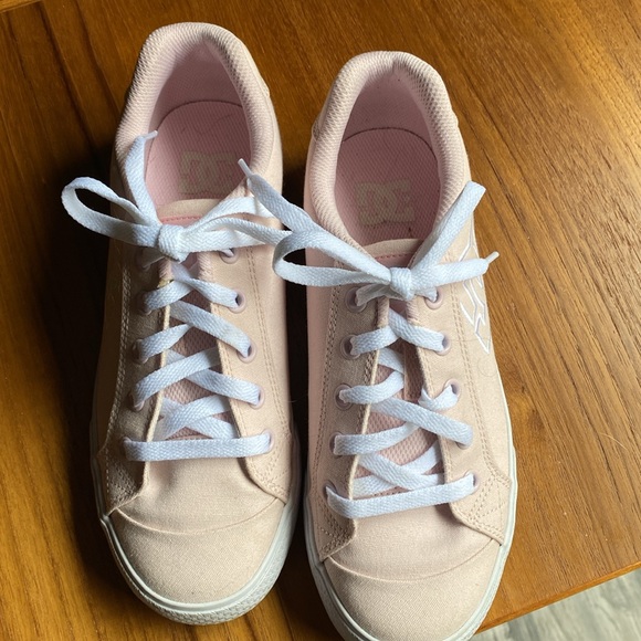 DC CANVAS SNEAKERS - Picture 2 of 5